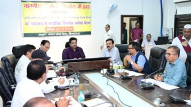 प्रमुख सचिव सोनमणी बोरा ने की विभागीय योजनाओं की समीक्षा