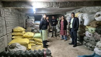 अवैध धान भंडारण पर बड़ी कार्रवाई, 300 बोरा धान जप्त