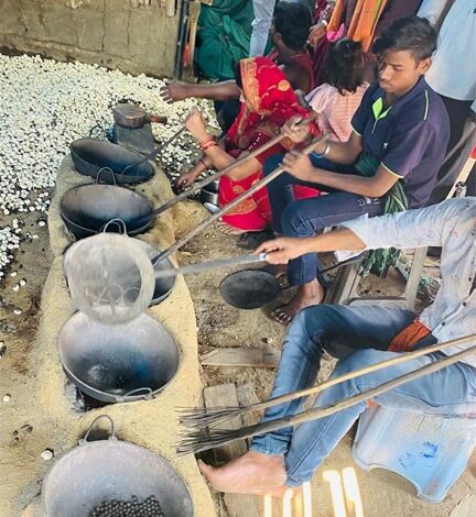 मखाना खेती से बदलेगी धमतरी की ग्रामीण महिलाओं की आर्थिक तस्वीर मखाना खेती से बदलेगी धमतरी की ग्रामीण महिलाओं की आर्थिक तस्वीर