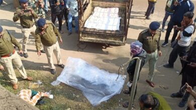 बोरी में बंद मिली अज्ञात महिला की लाश, इलाके में सनसनी,पुलिस जांच में जुटी