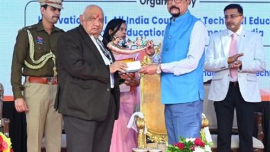 नवाचार केवल प्रयोगशालाओं और कक्षाओं तक सीमित नहीं रहना चाहिए, इसे समाज से जोड़ना होगा –  डेका