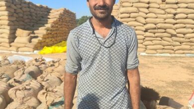 किसान शोभित राम ने बेचा 18 क्विंटल धान प्राप्त राशि से घर बनान में उपयोग