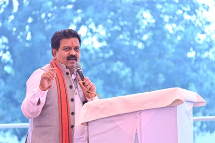 कबीरधाम में डिजिटल शिक्षा क्रांति का वनांचल तक विस्तार