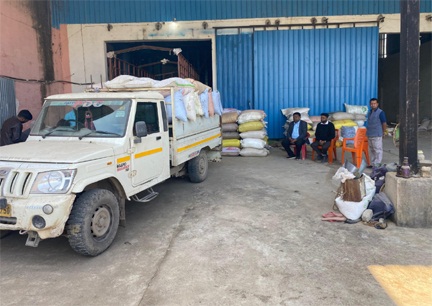 अवैध धान पर हुई कार्रवाई, 264 क्विंटल से अधिक धान जप्त अवैध धान पर हुई कार्रवाई, 264 क्विंटल से अधिक धान जप्त