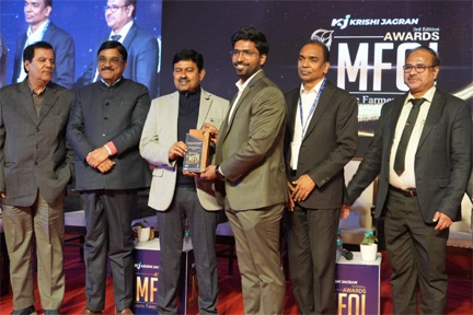 औषधीय एवं सुगंधित पौधों के कृषिकरण में उत्कृष्ट कार्य के लिए छत्तीसगढ़ के तीन जिलों को मिलेनियर फार्मर ऑफ इंडिया–2025 अवॉर्ड औषधीय एवं सुगंधित पौधों के कृषिकरण में उत्कृष्ट कार्य के लिए छत्तीसगढ़ के तीन जिलों को मिलेनियर फार्मर ऑफ इंडिया–2025 अवॉर्ड