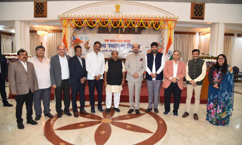 छत्तीसगढ़ राजभवन में “एक भारत श्रेष्ठ भारत” का भव्य आयोजन छत्तीसगढ़ राजभवन में “एक भारत श्रेष्ठ भारत” का भव्य आयोजन