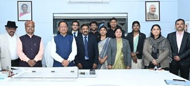 मुख्यमंत्री से भारतीय वन सेवा 2024 बैच के प्रशिक्षु अधिकारियों ने की मुलाकात