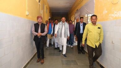 स्वास्थ्य मंत्री श्याम बिहारी जायसवाल ने सामुदायिक स्वास्थ्य केन्द्र बोड़ला का किया औचक निरीक्षण