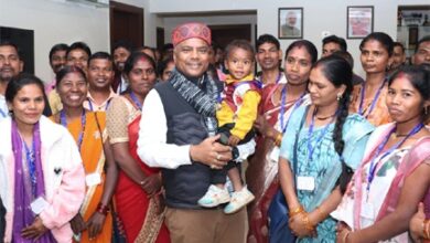 वनमंत्री केदार कश्यप से बीजापुर के पंच-सरपंचों ने की सौजन्य भेंट