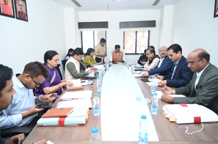 पंचायत एवं ग्रामीण विकास विभाग के बजट निर्माण को लेकर उपमुख्यमंत्री विजय शर्मा ने ली समीक्षा बैठक