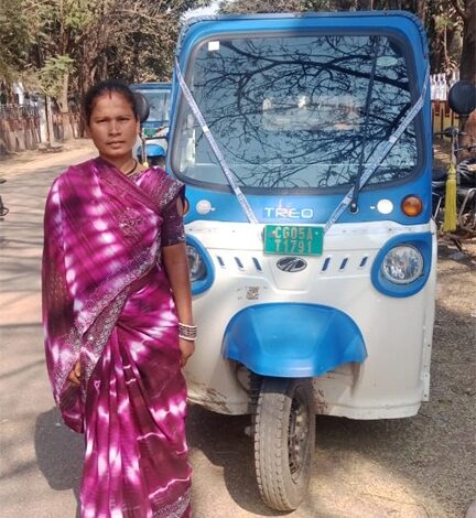श्रम से स्वरोजगार की ओर- दीदी ई-रिक्शा योजना ने संवारी सुषमा की जिंदगी