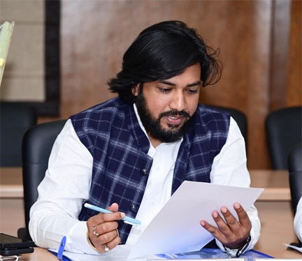 आरंग विधायक एवं कैबिनेट मंत्री गुरु खुशवंत साहेब जी की बड़ी उपलब्धि: विधानसभा क्षेत्र के विकास के लिए ₹1.29 करोड़ की प्रशासकीय स्वीकृति