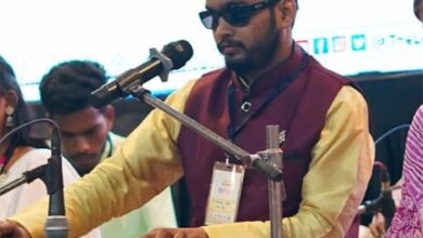 दृष्टि दिव्यांगता पर संकल्प की जीत: आत्मनिर्भरता की मिसाल बने अभिनंदन, अब गढ़ रहे नई प्रतिभाओं का भविष्य