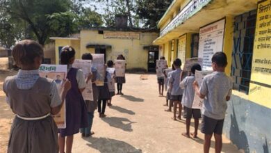 प्रार्थना सभा में गूंजेंगी अखबार की सुर्खियां : विद्यार्थियों की दिनचर्या में शामिल हुआ अखबार वाचन