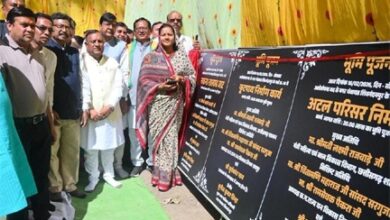 मंत्री लक्ष्मी राजवाड़े ने 18.38 करोड़ रुपए के विकास कार्यों का किया भूमिपूजन