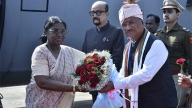 राष्ट्रपति द्रौपदी मुर्मू का जगदलपुर के मां दंतेश्वरी एयरपोर्ट में आत्मीय स्वागत