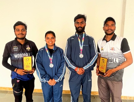 सरगुजा जिला वुडबॉल संघ के खिलाड़ियों का राष्ट्रीय मंच पर जलवा, जीते सिल्वर मेडल सरगुजा जिला वुडबॉल संघ के खिलाड़ियों का राष्ट्रीय मंच पर जलवा, जीते सिल्वर मेडल