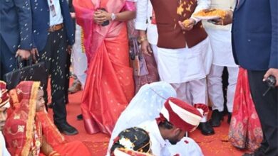 बौद्ध परंपराओं के साथ छह नवदंपत्तियों ने लिया जीवनभर साथ निभाने का संकल्प