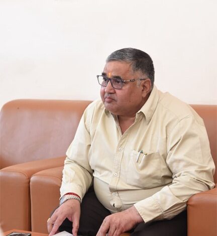 पर्यटन एवं संस्कृति मंत्री राजेश अग्रवाल ने लखनपुर में जनप्रतिनिधियों एवं नागरिकों से की भेंट