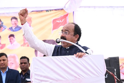 समाज के हर व्यक्ति के सुख-दुख में हों शामिल, कोई अकेला महसूस न करें : अरुण साव समाज के हर व्यक्ति के सुख-दुख में हों शामिल, कोई अकेला महसूस न करें : अरुण साव