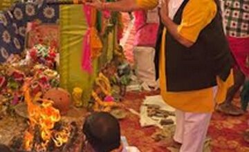 जोंक नदी के पावन तट पर महाशिवरात्रि महोत्सव का भव्य समापन, विधायक पुरंदर मिश्रा ने दी आहुति