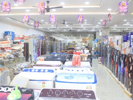 दिव्यांग सशक्तिकरण की मिसाल: शासन की स्वरोजगार योजना से  हेमंत साहू बने आत्मनिर्भर