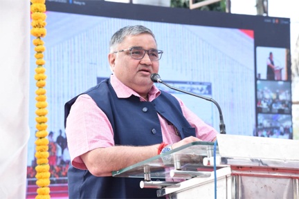 मुख्यमंत्री विष्णु देव साय ने सरगुजा के 52 हजार से अधिक किसानों को दी होली की सौगात मुख्यमंत्री विष्णु देव साय ने सरगुजा के 52 हजार से अधिक किसानों को दी होली की सौगात