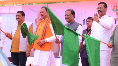 प्रदेश की लाइफलाइन हुई सशक्त: मुख्यमंत्री विष्णुदेव साय ने 370 नई एम्बुलेंस को दिखाई हरी झंडी प्रदेश की लाइफलाइन हुई सशक्त: मुख्यमंत्री विष्णुदेव साय ने 370 नई एम्बुलेंस को दिखाई हरी झंडी