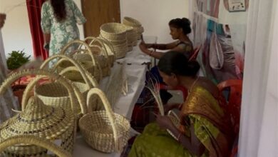 पारंपरिक हस्तशिल्प उत्पाद बना आजीविका का साधन