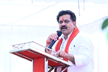 किसानों के विकास के लिए लगातार कार्य कर रही छत्तीसगढ़ सरकार– उपमुख्यमंत्री विजय शर्मा किसानों के विकास के लिए लगातार कार्य कर रही छत्तीसगढ़ सरकार– उपमुख्यमंत्री विजय शर्मा