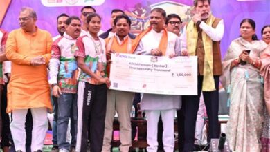 कुसुम ने दृढ़ इच्छाशक्ति और कठिन परिश्रम से बस्तर हेरिटेज मैराथन में लहराया जीत का परचम