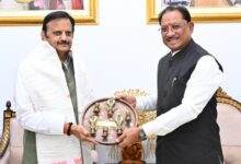 मुख्यमंत्री से मध्यप्रदेश के उपमुख्यमंत्री राजेंद्र शुक्ला ने की सौजन्य मुलाकात