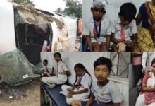 जांजगीर-चांपा में दर्दनाक एक्सीडेंट: शिक्षिका समेत 10+ बच्चे जख्मी