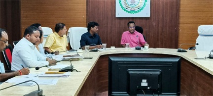 खरीफ तैयारियों की समीक्षा खाद-बीज की कालाबाजारी पर सख्त कार्रवाई के निर्देश खरीफ तैयारियों की समीक्षा खाद-बीज की कालाबाजारी पर सख्त कार्रवाई के निर्देश