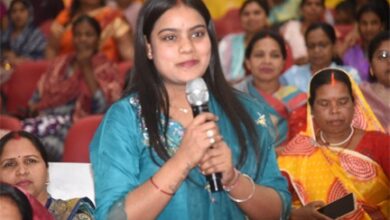 ’महतारी वंदन योजना से सशक्त हो रहीं प्रदेश की महिलाएं’