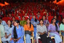 मंत्री लक्ष्मी राजवाड़े ने 600 छात्राओं को दिखाई द केरल स्टोरी 2 मंत्री लक्ष्मी राजवाड़े ने 600 छात्राओं को दिखाई द केरल स्टोरी 2