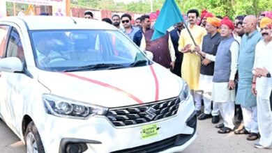 मुख्यमंत्री साय ने 4 शासकीय वाहनों को दिखाई हरी झंडी:राजस्व विभाग को मिले नए वाहन, प्रशासनिक कार्यों में आएगी तेजी और सहूलियत