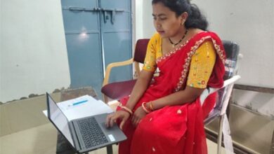 आधार से जुड़ी सेवाएं उपलब्ध करा आत्मनिर्भर बनी संगीता सिंह