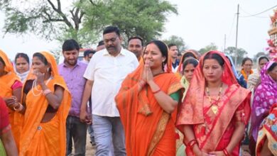 मंत्री लक्ष्मी राजवाड़े ने 3.80 करोड़ रूपए की सड़क निर्माण कार्य का किया शुभारंभ मंत्री लक्ष्मी राजवाड़े ने 3.80 करोड़ रूपए की सड़क निर्माण कार्य का किया शुभारंभ