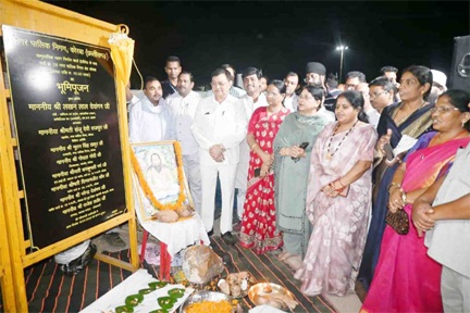 ट्रेफिक सिंग्नल में प्रतीक्षा करने वालों को अब तेज धूप व बारिश में नहीं होगी परेशानी चौक.चौराहों में बनेंगे प्रतीक्षा शेड ट्रेफिक सिंग्नल में प्रतीक्षा करने वालों को अब तेज धूप व बारिश में नहीं होगी परेशानी चौक.चौराहों में बनेंगे प्रतीक्षा शेड