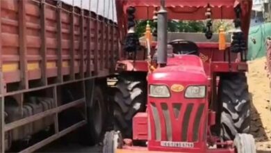 खारंग नदी में लोडिंग का डरावना मंजर, ट्रैक्टर-ट्रॉली पलटने से नाबालिग की मौत