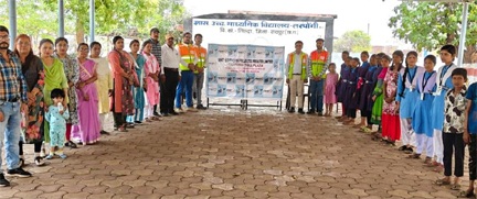 सड़क सुरक्षा के साथ शिक्षा की राह भी रोशन कर रहा एनएचएआई सड़क सुरक्षा के साथ शिक्षा की राह भी रोशन कर रहा एनएचएआई