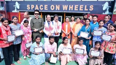 ‘स्पेस ऑन व्हील्स’ बना जशपुर के बच्चों के लिए अंतरिक्ष ज्ञान का चलता-फिरता विद्यालय