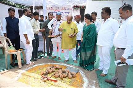 उत्तर विधानसभा क्षेत्र में लगातार विकास की गति — गुरुघासी दास वॉर्ड 48 सहित 7 वार्डों में विकास कार्यों का भूमिपूजन संपन्न उत्तर विधानसभा क्षेत्र में लगातार विकास की गति — गुरुघासी दास वॉर्ड 48 सहित 7 वार्डों में विकास कार्यों का भूमिपूजन संपन्न