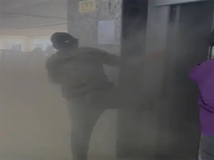 डॉल्फिन ज्वेलो अपार्टमेंट की लिफ्ट में आग, फायर ब्रिगेड मौके पर डॉल्फिन ज्वेलो अपार्टमेंट की लिफ्ट में आग, फायर ब्रिगेड मौके पर