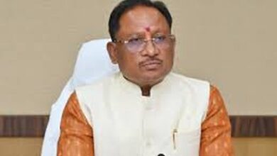 सख्त तेवर में सीएम, अधिकारियों से बोले- बिना पुष्टि के कदम मत उठाइए