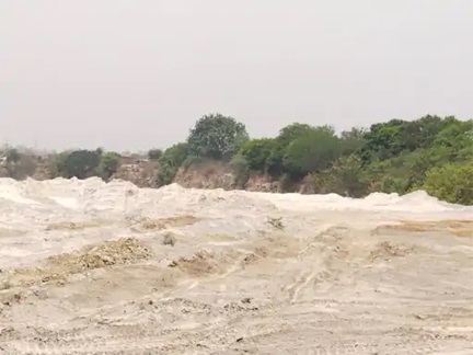 दोन्देकला में प्रदूषण का खतरा, फ्लाई ऐश डंपिंग जारी