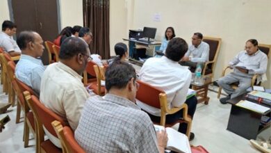 बस्तर में सड़कों और पुलों के काम में आएगी तेजी, लोक निर्माण विभाग के सचिव ने अधिकारियों व ठेकेदारों की ली बैठक बस्तर में सड़कों और पुलों के काम में आएगी तेजी, लोक निर्माण विभाग के सचिव ने अधिकारियों व ठेकेदारों की ली बैठक