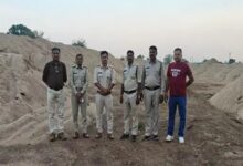 रायपुर में अवैध रेत खनन पर बड़ी कार्रवाई, कई वाहन जब्त