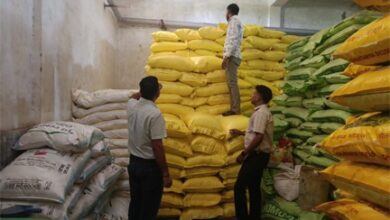 एक खाद दुकान का लाइसेंस निलंबित, कई विक्रेताओं को नोटिस एक खाद दुकान का लाइसेंस निलंबित, कई विक्रेताओं को नोटिस